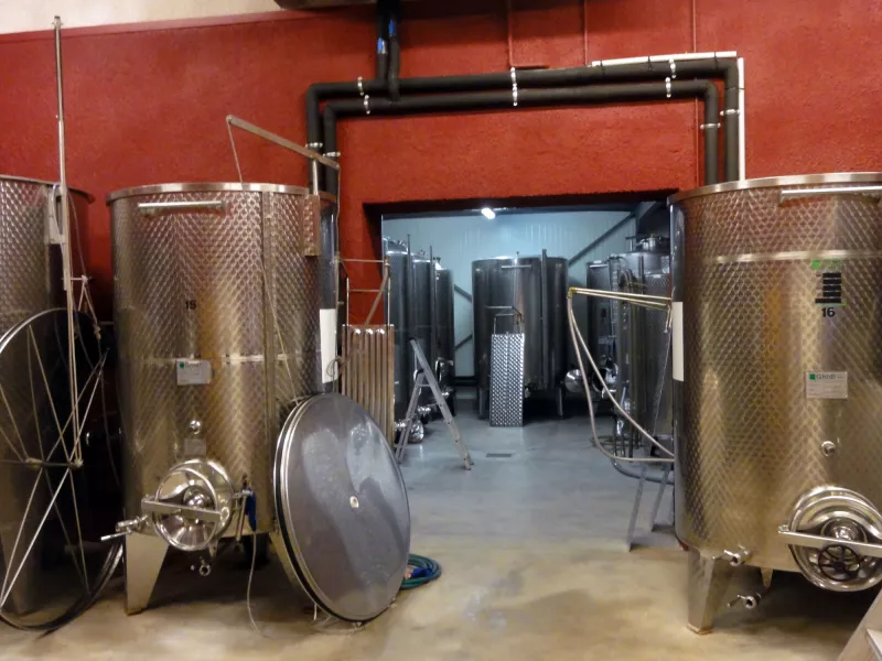 cuverie vins rouges